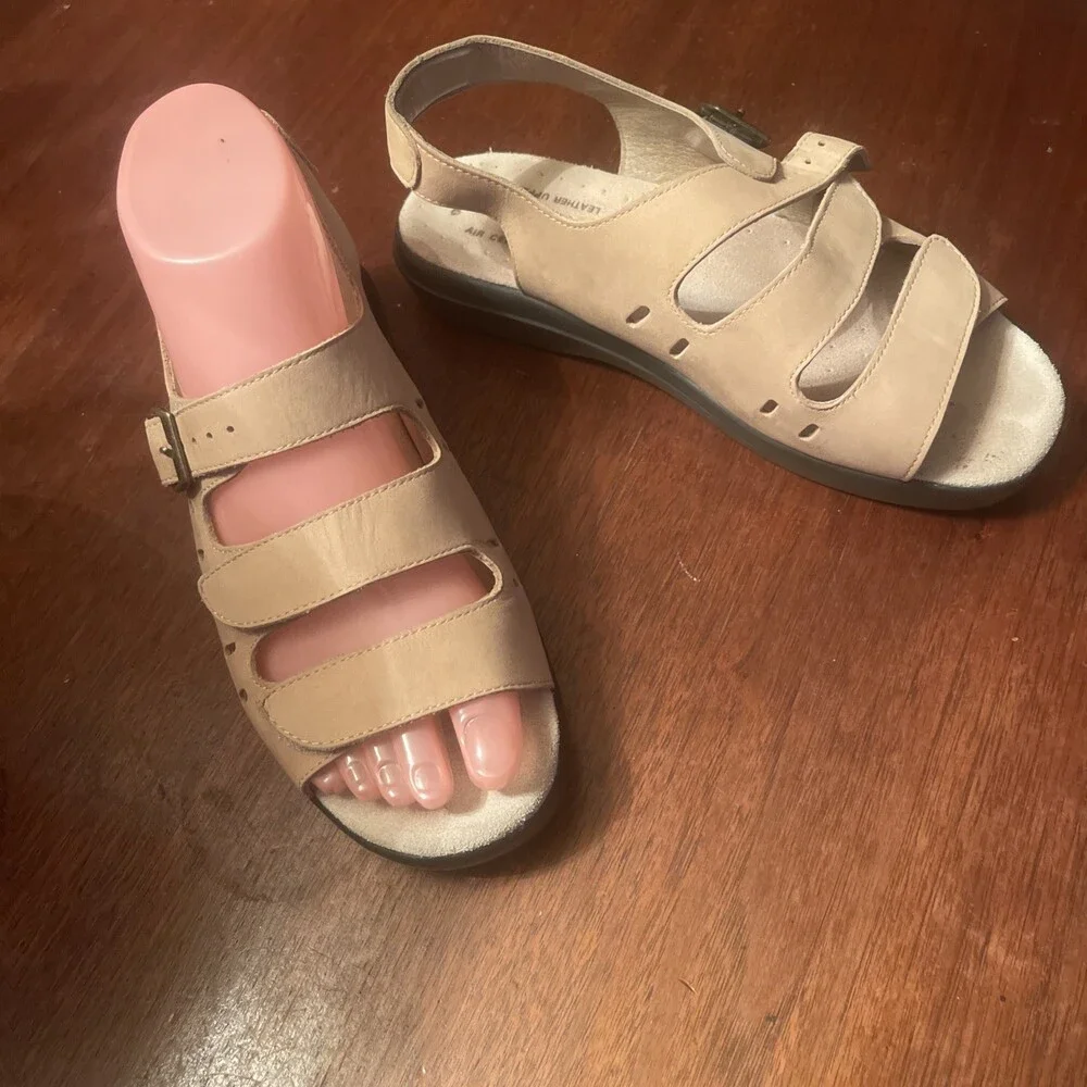 Propet Breeze Women’s Taupe Nubuck Leather Comfortable Sandals Women's 6M